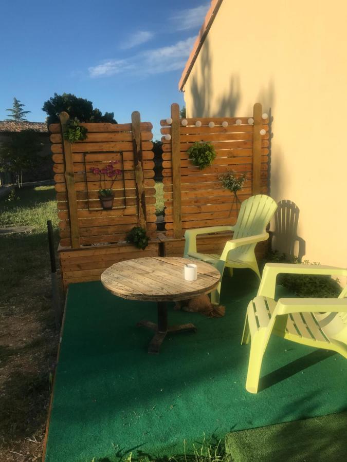Chambre En Ardeche Du Sud Saint-Remeze Exterior photo